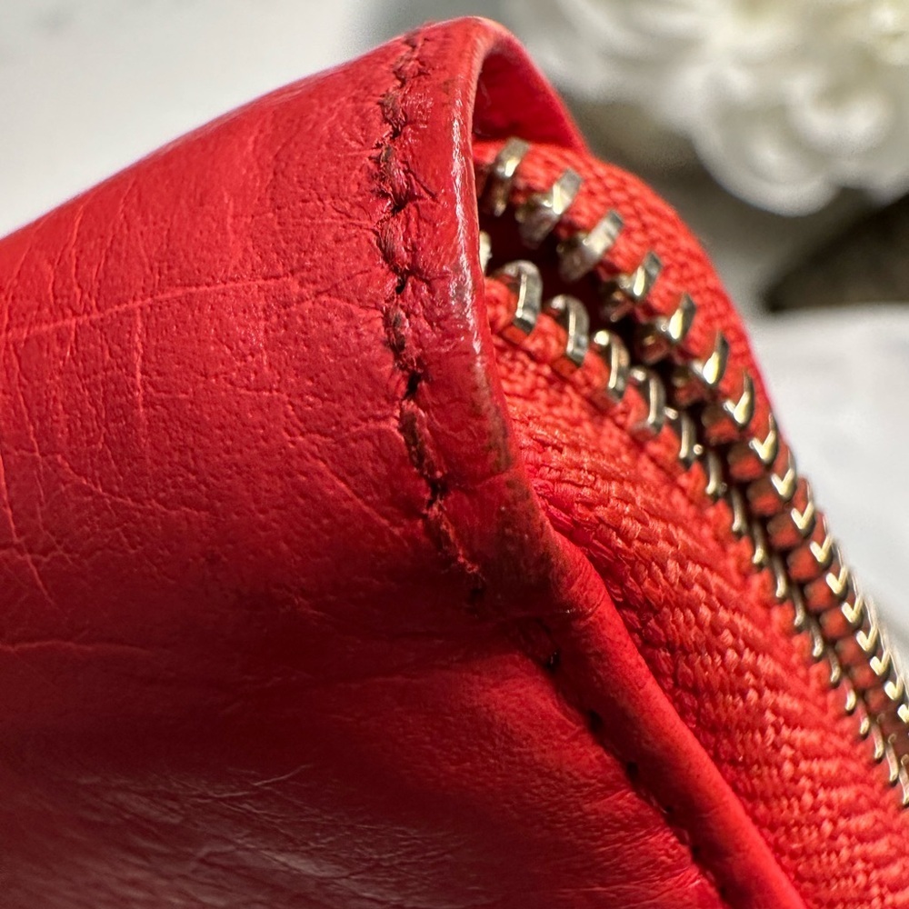 Gucci Red Coral Soho Interlocking GG Leather Zip Around Wallet + Gucci Dusty - Picture 15 of 16